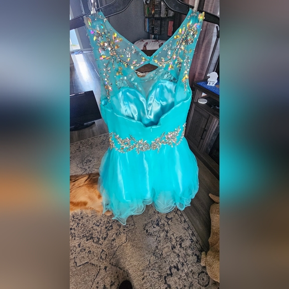 Dress - Picture 2 of 2